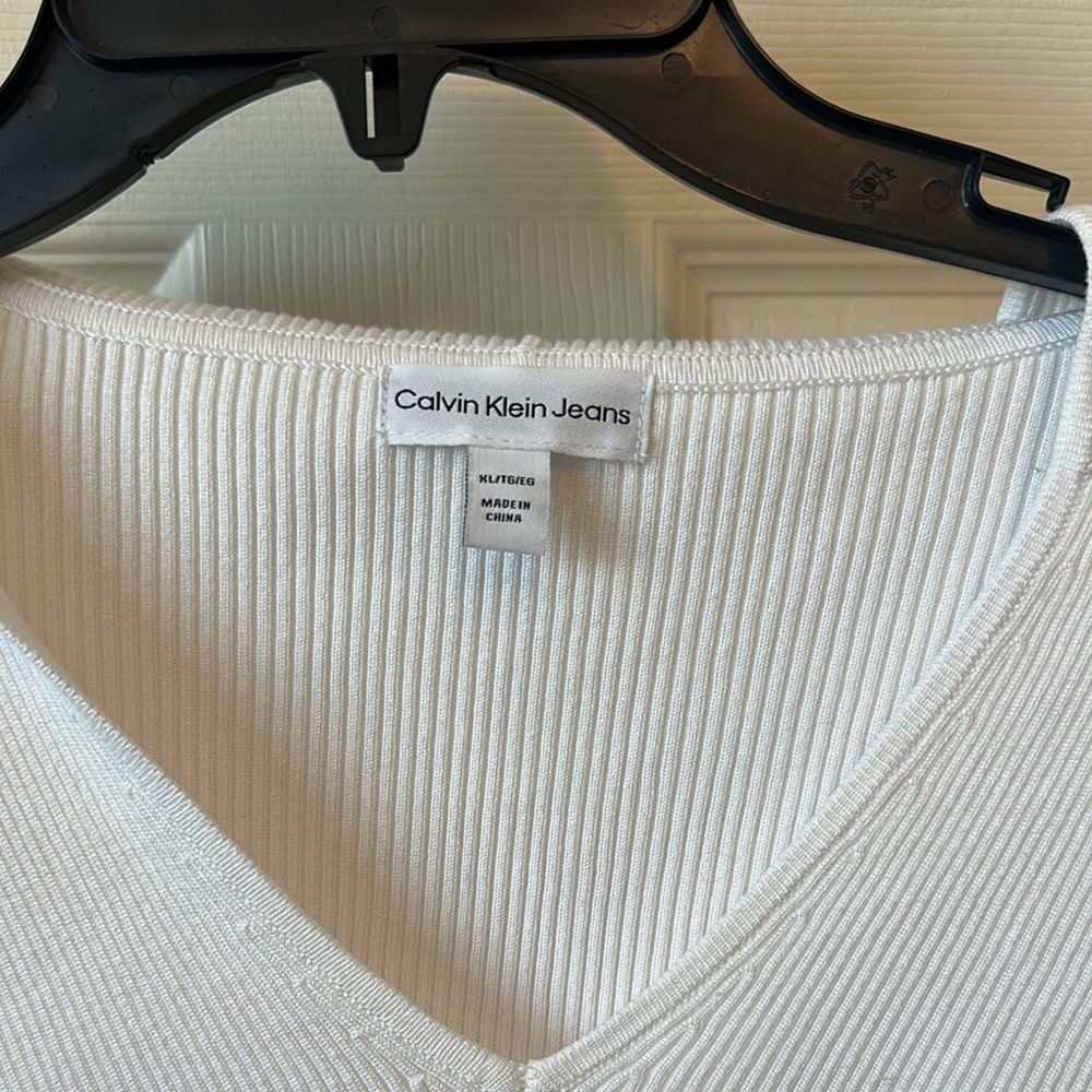 Calvin Klein Jeans White Ribbed V-Neck Top